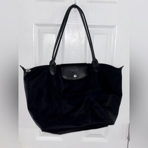 Longchamp shoulder bag! Black with black leather! Rarely used!